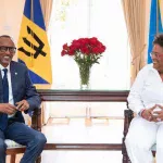 Paul Kagame président du Rwanda est accueilli par le Premier ministre Mia Mottley