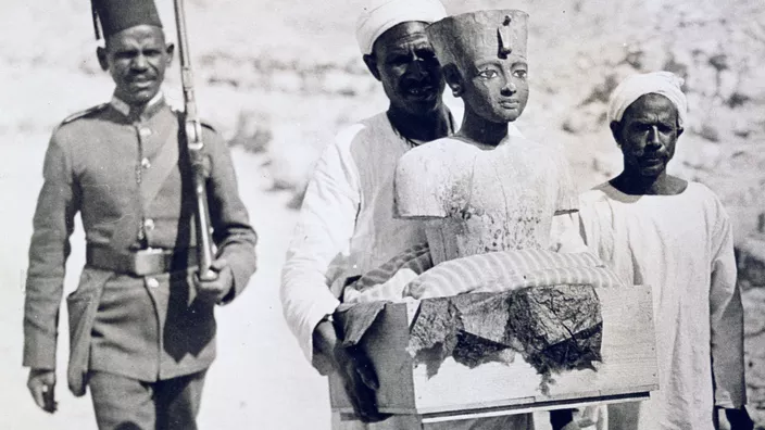 Un buste de Toutankhamon sorti de sa tombe royale