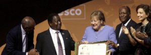 Angela Merkel reçoit le Prix Houphouët-Boigny-Unesco
