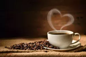 Le café, ami ou ennemi de votre cœur